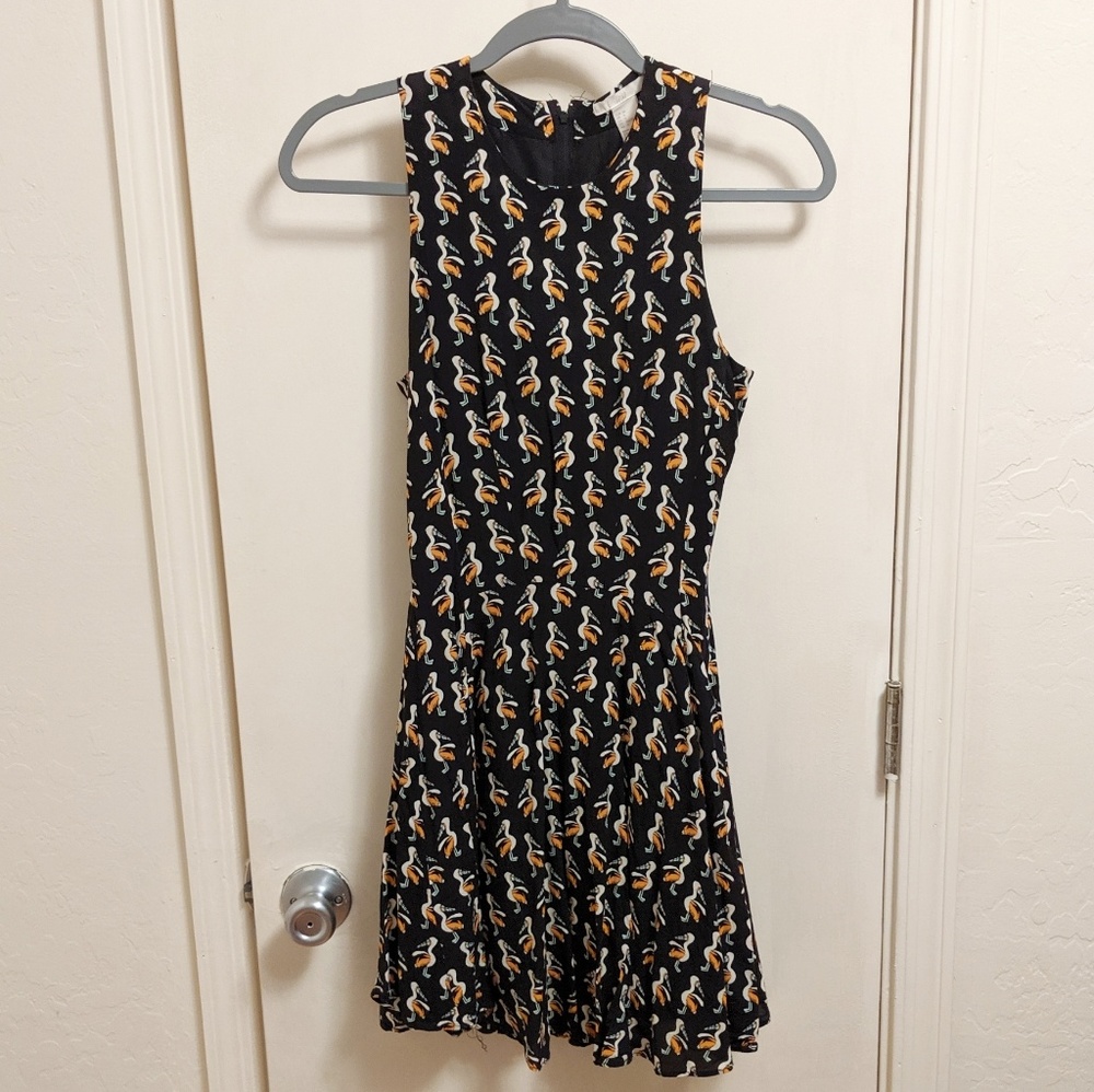 H&M ✨ Pelican pattern casual dress